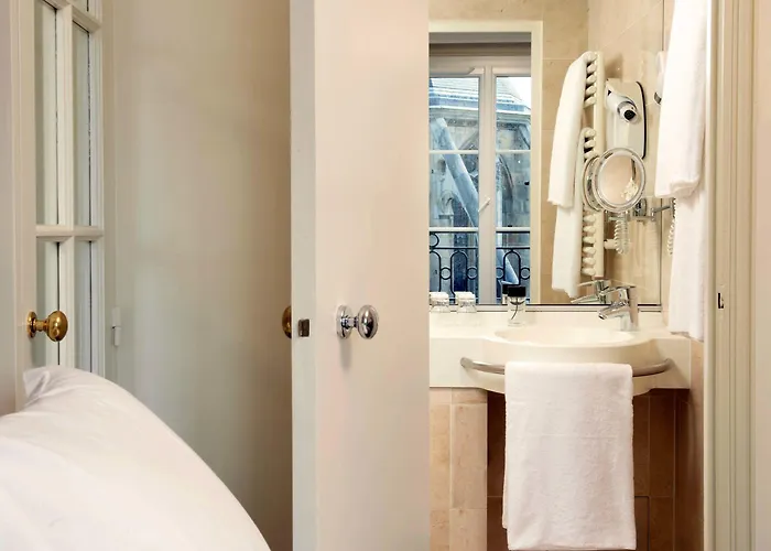 Henri Iv Rive Gauche Hotel 3*