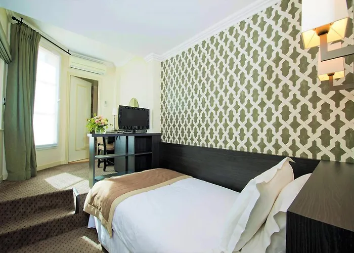 Henri Iv Rive Gauche 3*