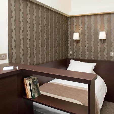 オテル ヘンリ Iv リヴ ゴーシュ 3*