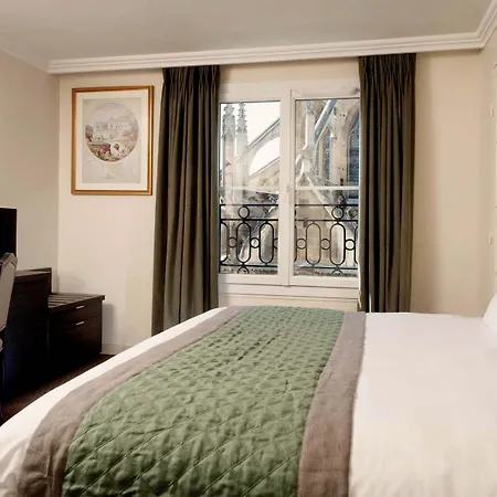 オテル ヘンリ Iv リヴ ゴーシュ 3*