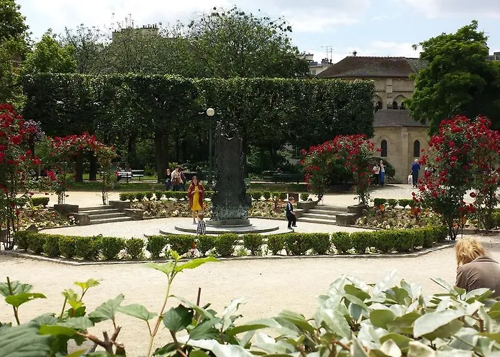 Henri Iv Rive Gauche 3*